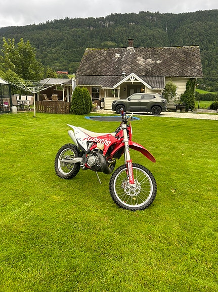 GasGas EC 250 2 of 6