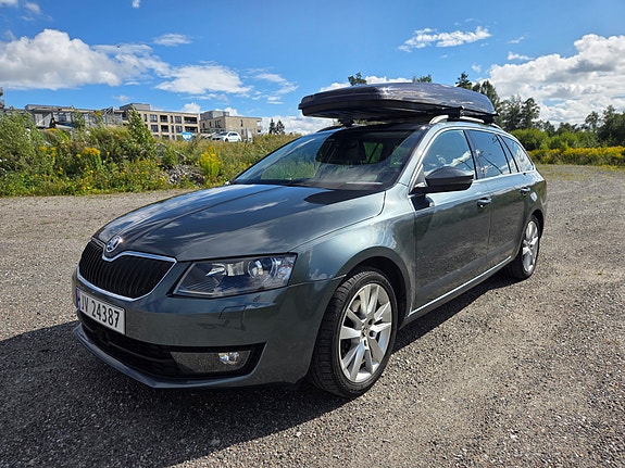 Skoda Octavia 3 of 5