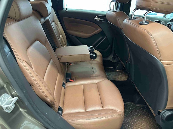 Mercedes-Benz B180 20 of 30