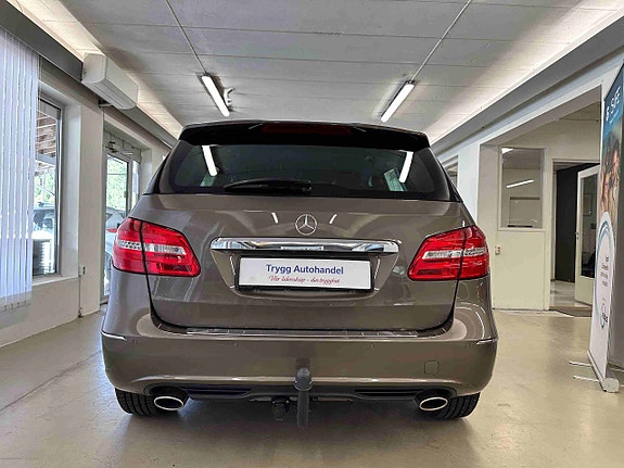 Mercedes-Benz B180 16 of 30