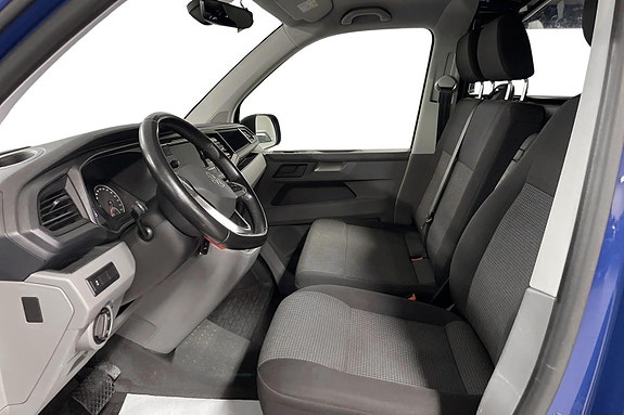 Volkswagen Transporter 10 of 15