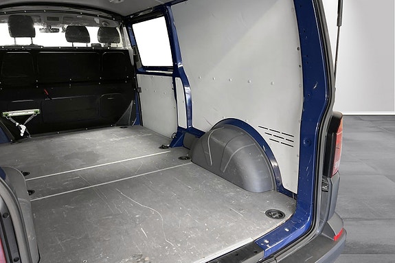 Volkswagen Transporter 8 of 15