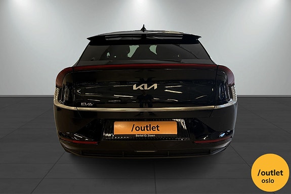 Kia EV6 4 of 5