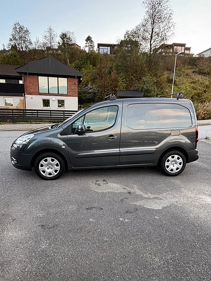 Peugeot Partner 3 of 5