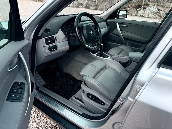BMW X3 8 of 11