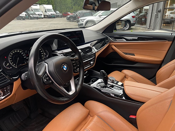 BMW 530e 11 of 30