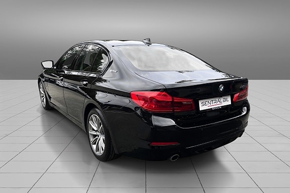 BMW 530e 8 of 30
