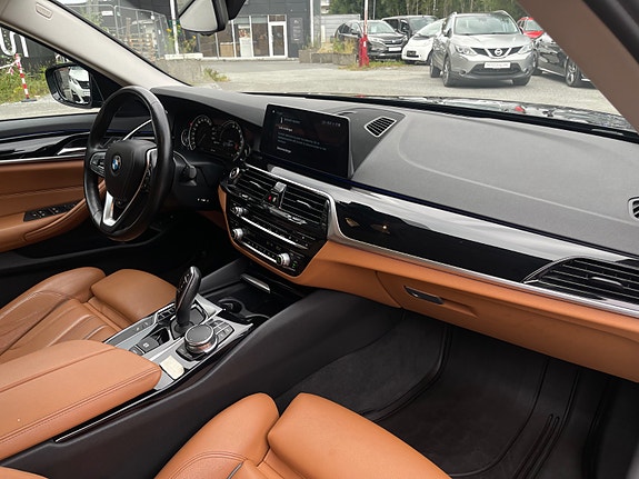 BMW 530e 13 of 30