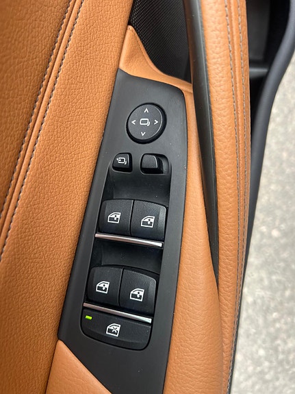 BMW 530e 27 of 30