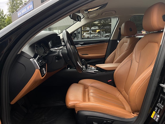 BMW 530e 12 of 30