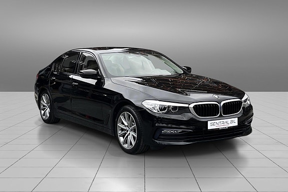 BMW 530e 4 of 5