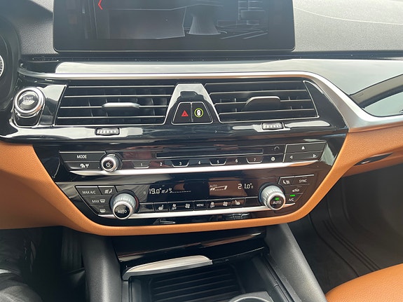 BMW 530e 21 of 30