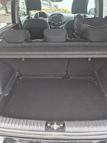 Kia e-Soul 2 of 5