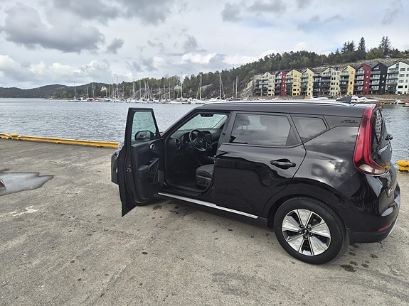 Kia e-Soul 8 of 11