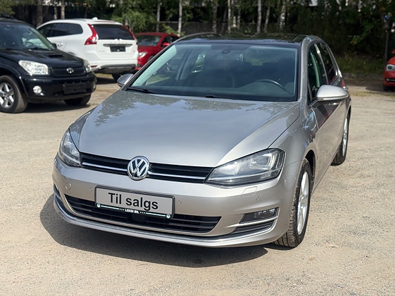 Volkswagen Golf VII 2 of 5