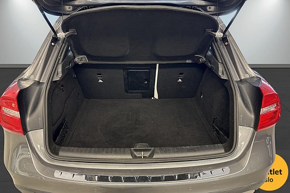Mercedes-Benz GLA220 5 of 5