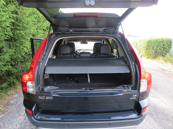 Volvo XC90 14 of 30