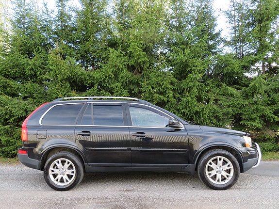 Volvo XC90 8 of 30
