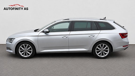 Skoda Superb 2 of 5