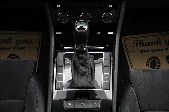 Skoda Superb 14 of 30