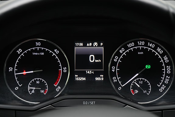Skoda Superb 17 of 30