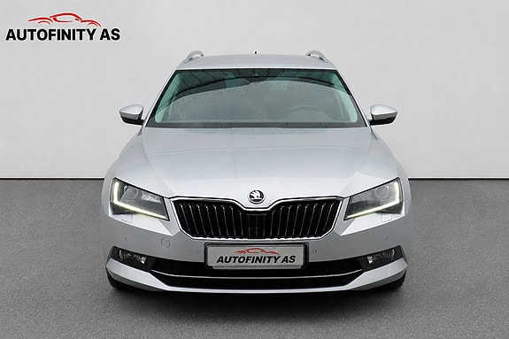 Skoda Superb 3 of 5