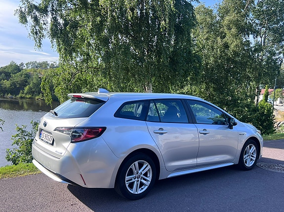 Toyota Corolla 6 of 30