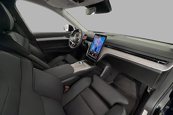 Volvo EX90 13 of 22