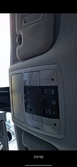 Lexus CT200h 3 of 5