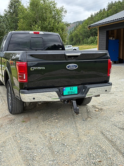 Ford F-150 9 of 16