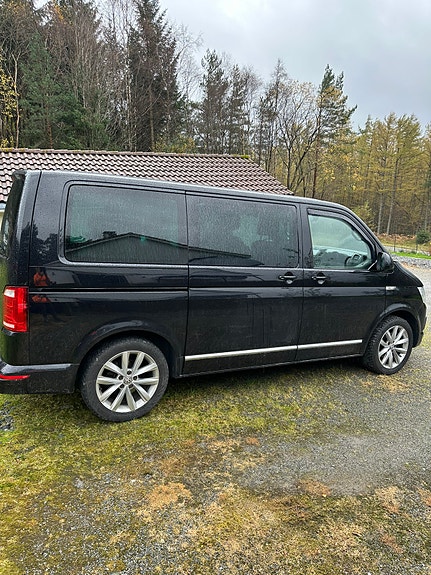 Volkswagen Multivan 4 of 8