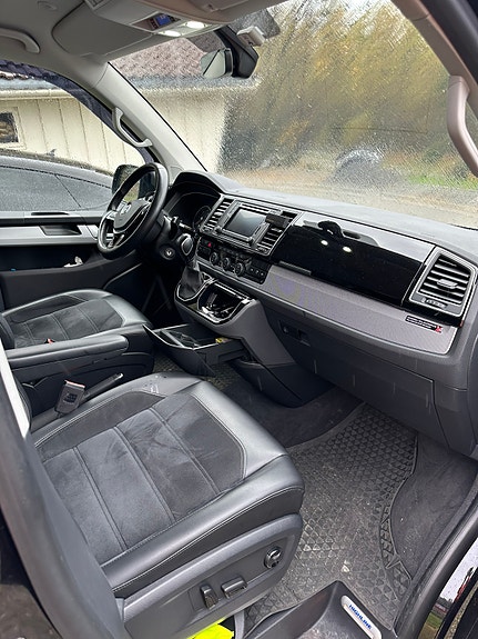 Volkswagen Multivan 6 of 8