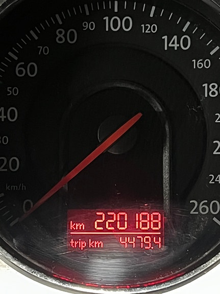 Volkswagen Passat 12 of 14