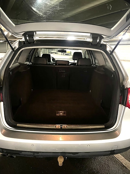 Volkswagen Passat 11 of 14