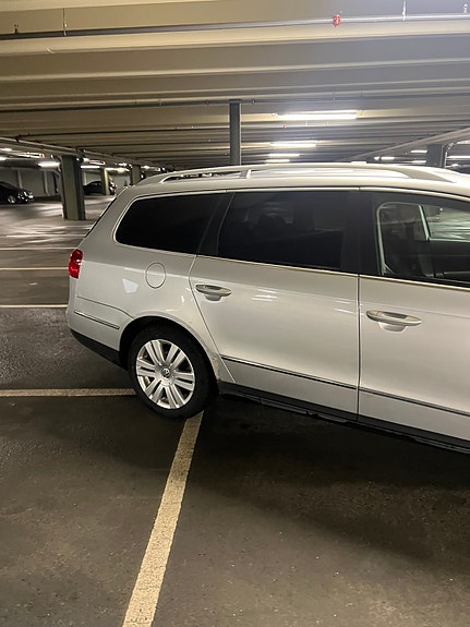 Volkswagen Passat 3 of 5