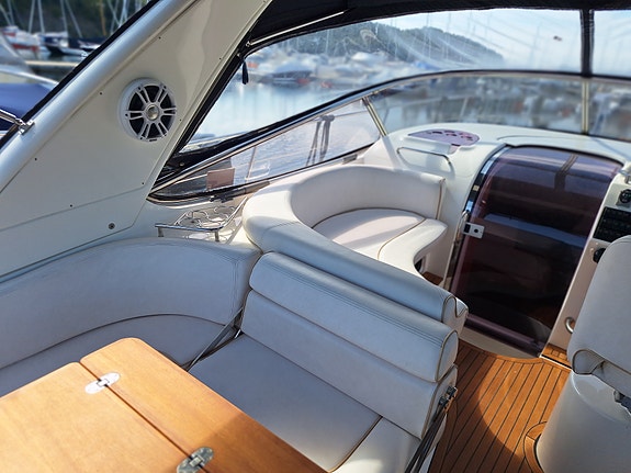 Godt kjøp! Bavaria 32 Sport med 2 x Volvo Penta KAD32. Kun 1050 timer 13 of 28