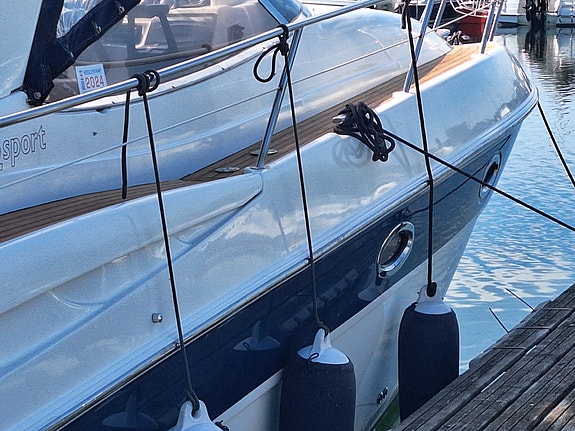 Godt kjøp! Bavaria 32 Sport med 2 x Volvo Penta KAD32. Kun 1050 timer 9 of 28