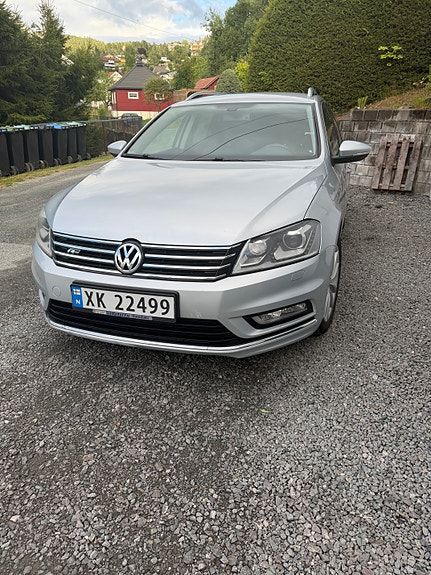 Volkswagen Passat 2 of 5
