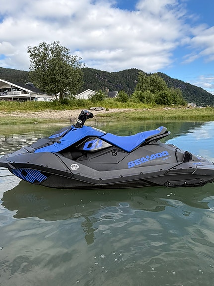 SeaDoo spark trixx 5 of 9