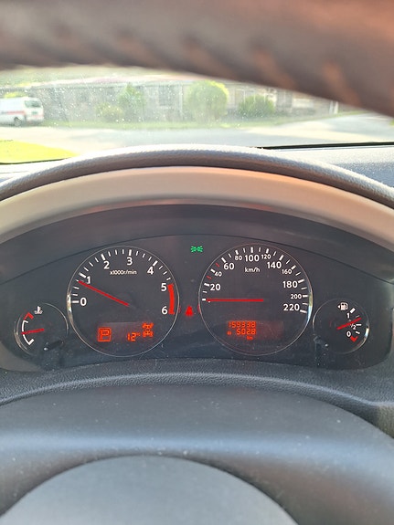 Nissan Pathfinder 12 of 30