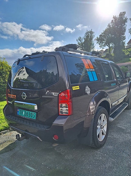 Nissan Pathfinder 10 of 30