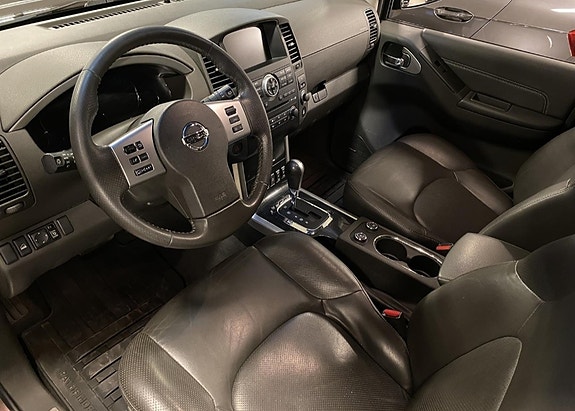 Nissan Pathfinder 19 of 30