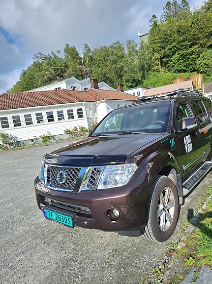 Nissan Pathfinder 9 of 30