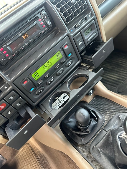 Land Rover Discovery 22 of 26