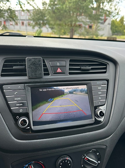 Hyundai i20 4 of 5