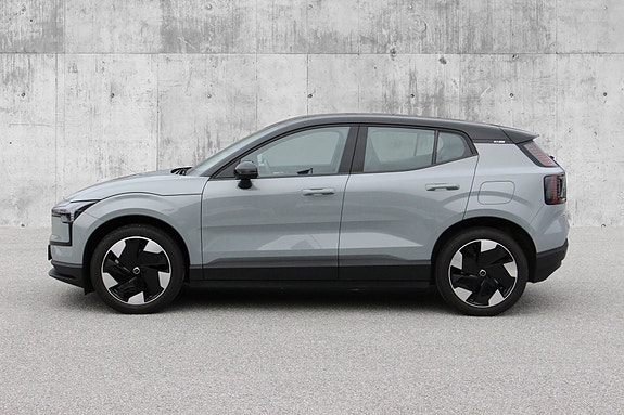 Volvo EX30 4 of 30