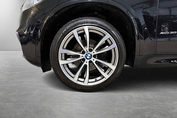 BMW X5 13 of 30