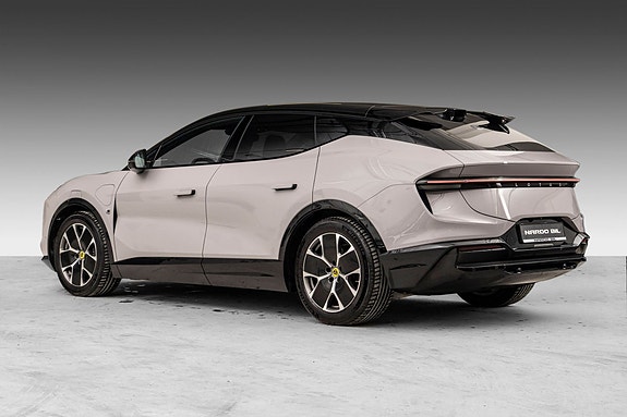 Lotus Eletre 5 of 5