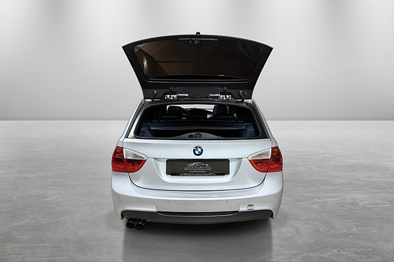 BMW 330xd 23 of 30