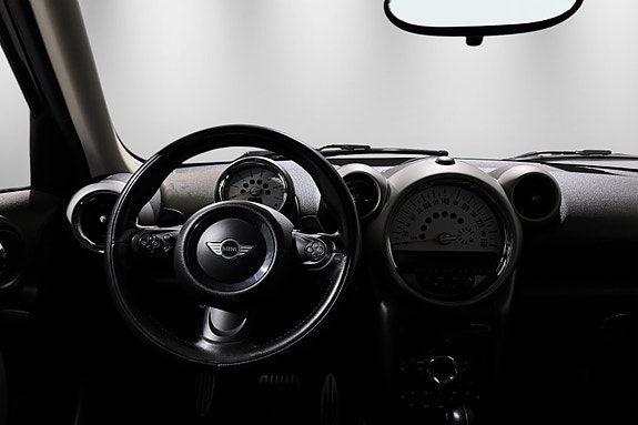 MINI Cooper SD 29 of 30